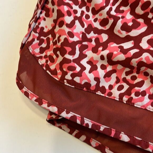 Athleta Mesh Racer Run High Rise Shorts Size Small - Picture 4 of 8